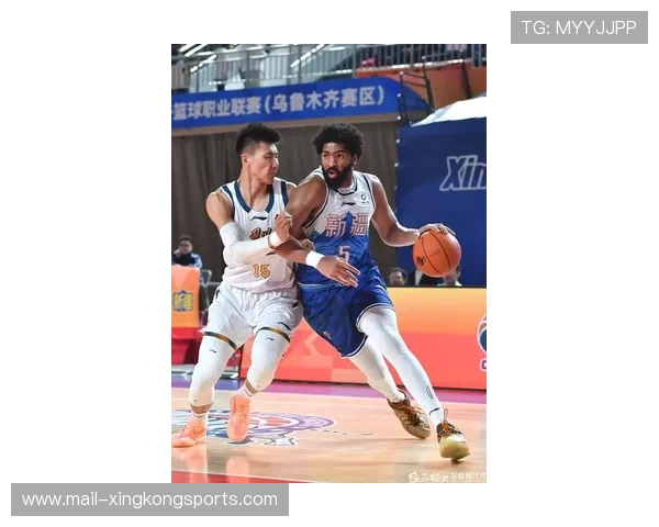 新疆男篮锁定新内线，2米18悍将报价已出，场均18分12篮板抢眼，新疆男篮近况